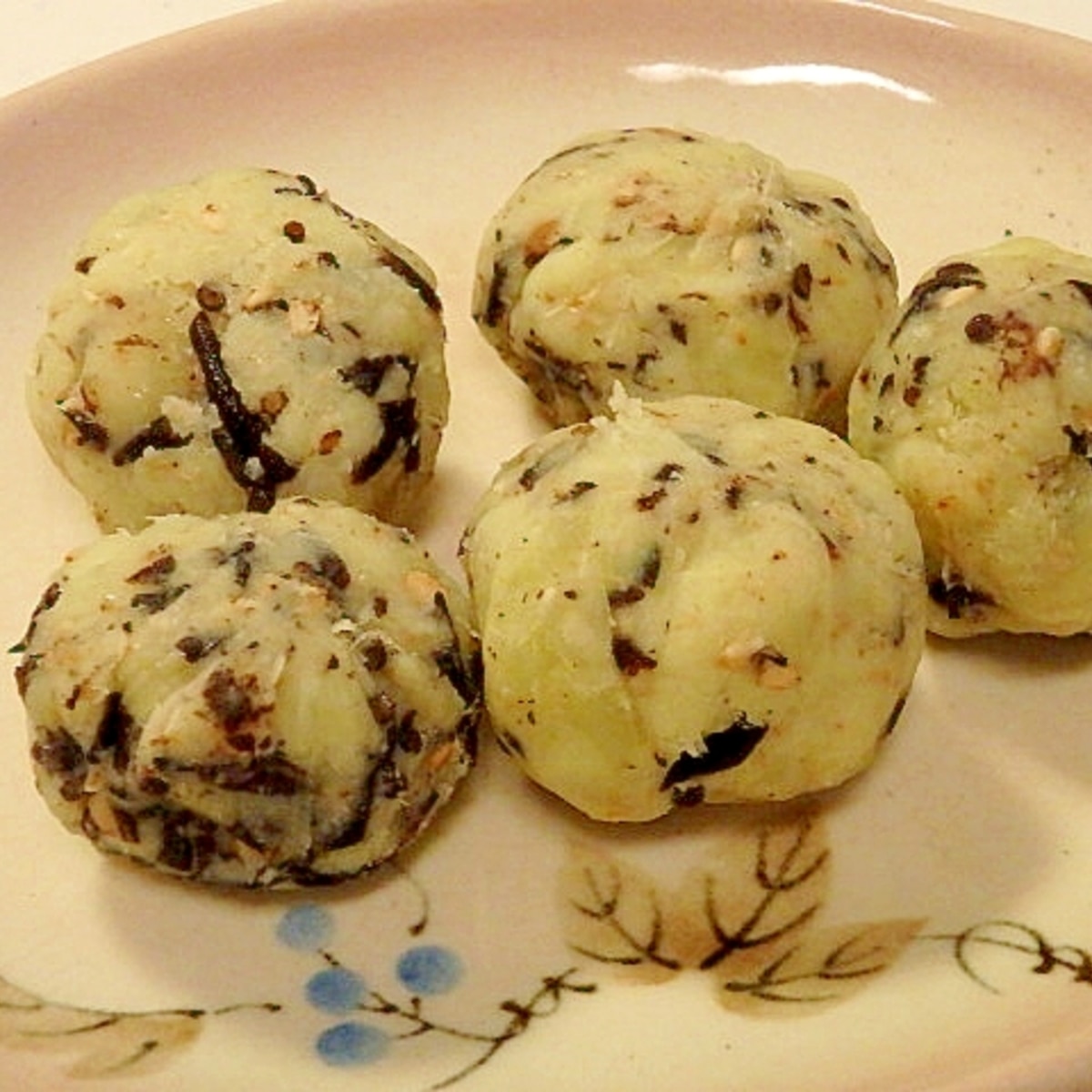 手掴み食べ 幼児のおやつに さつまいも茶巾 レシピ 作り方 By めい 楽天レシピ